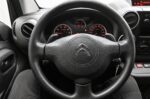 Image du moteur avec compartiment propre et accessible