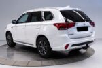 Espace conducteur avec réglages électriques visibles