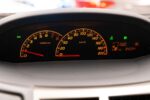 Gros plan de la console centrale et autoradio