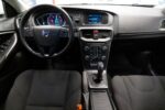 Détail des commandes audio et Bluetooth sur le volant