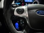 Vue de trois quarts arrière montrant l'équilibre de la carrosserie