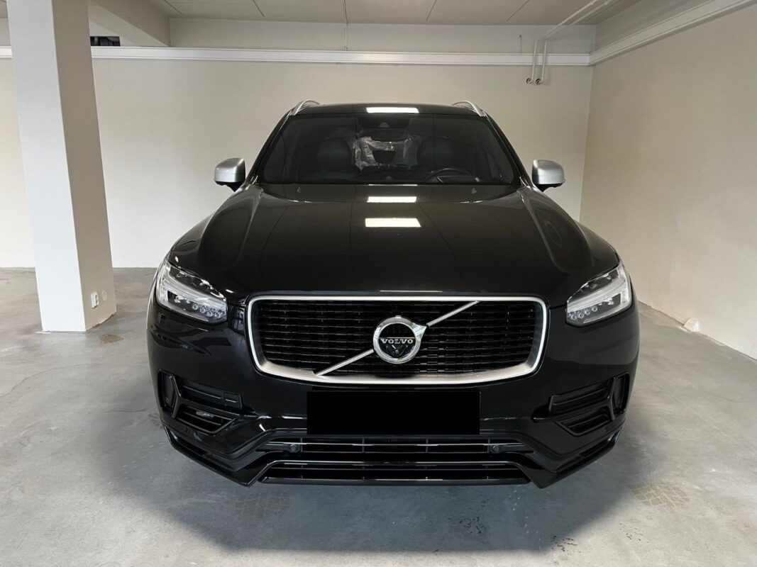 Volvo XC90 volant