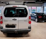 Gros plan du moteur 1.6 HDi sous le capot