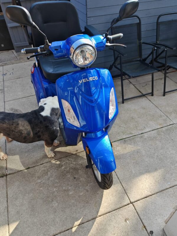 Vue latérale Scooter Valeco occasion