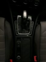 Photo du moteur 1.4 TSI sous le capot, composants visibles