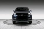 Profil avant du véhicule garé, prises de vue identiques pour détail carrosserie